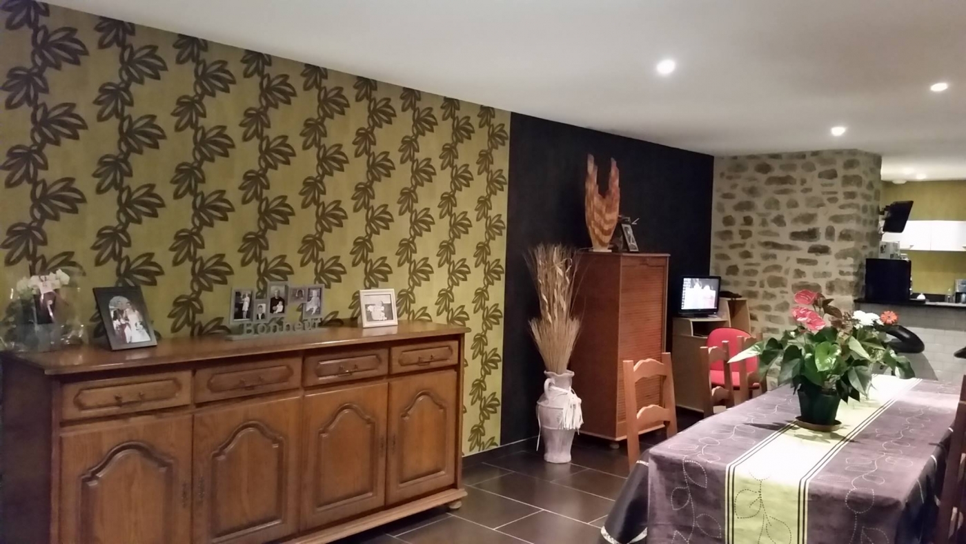 pose de papier peint